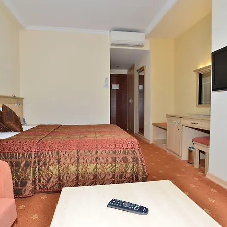 Airport Lykia Thermal & Hotell 4*
