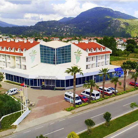 酒店 Airport Lykia Thermal & 4*